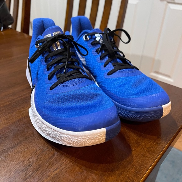 Kobe lows, in excellent condition. - Picture 2 of 4